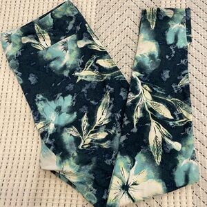 LuLaRoe Blue and Green Tie-Dye Leggings